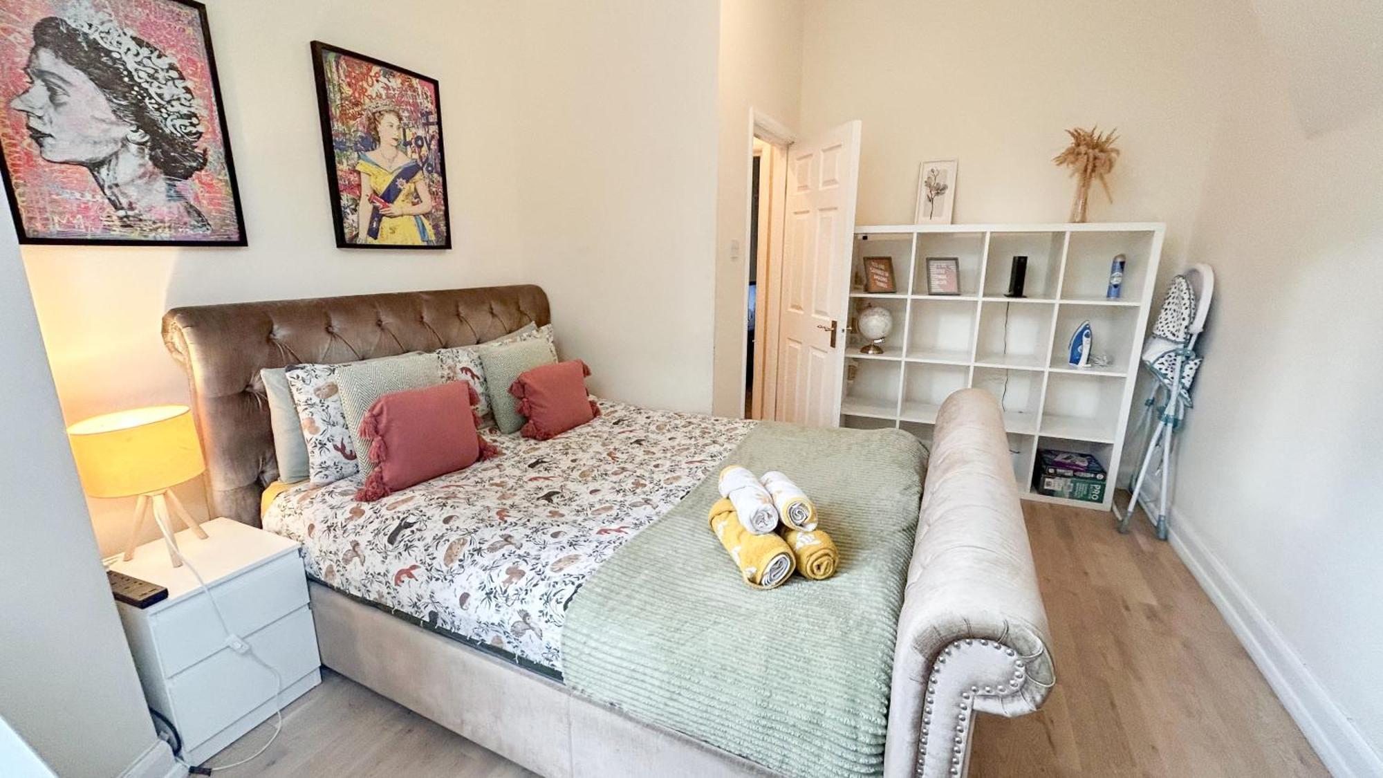 1-Bedroom Flat With Small Garden & Paid Parking In Finsbury Park, Highbury Londyn Zewnętrze zdjęcie