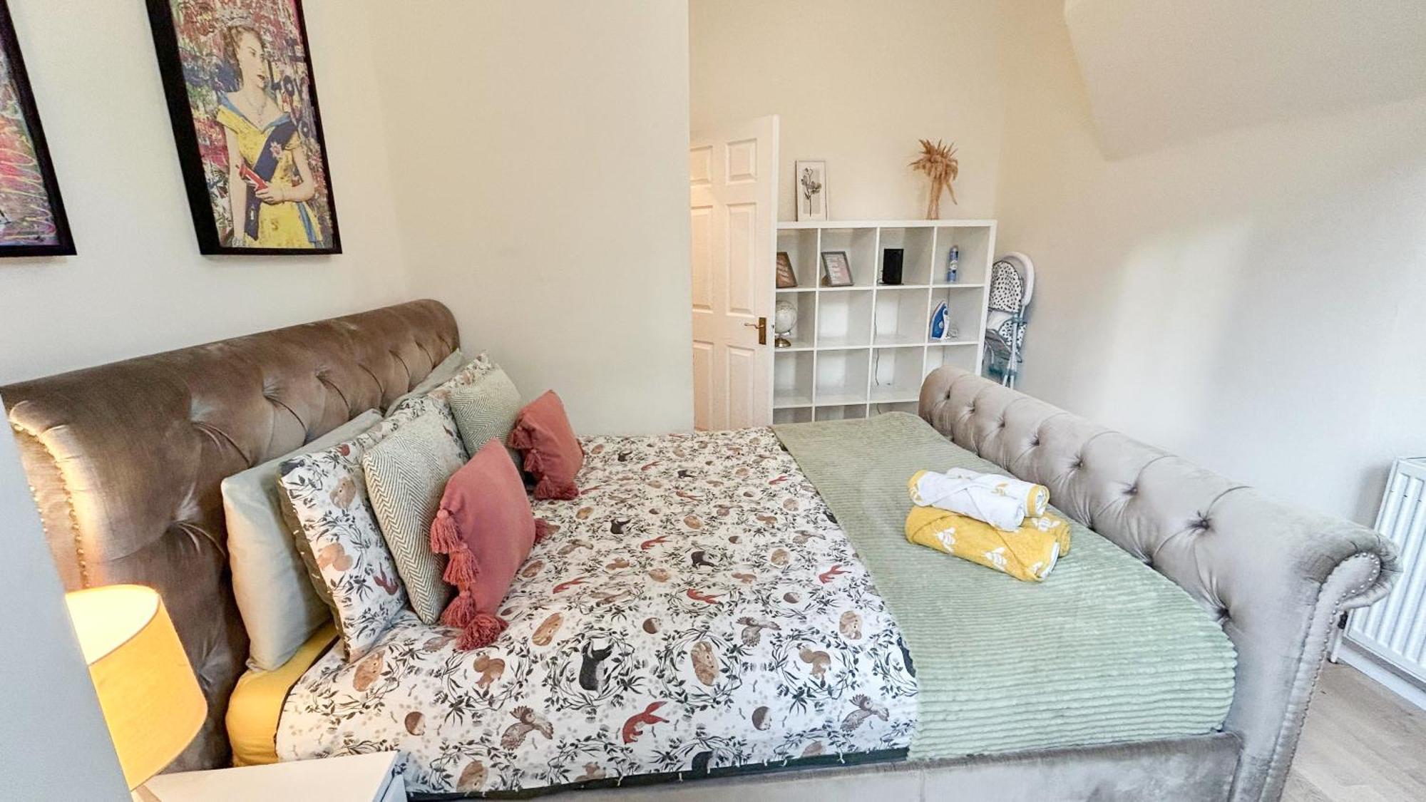 1-Bedroom Flat With Small Garden & Paid Parking In Finsbury Park, Highbury Londyn Zewnętrze zdjęcie